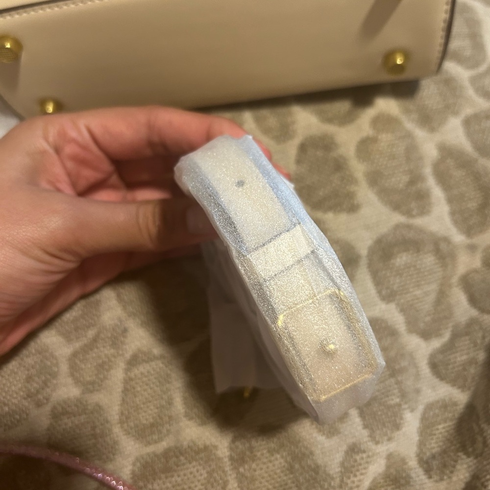Tory Burch MINI ELEANOR SATCHEL in Crème - Picture 13 of 14